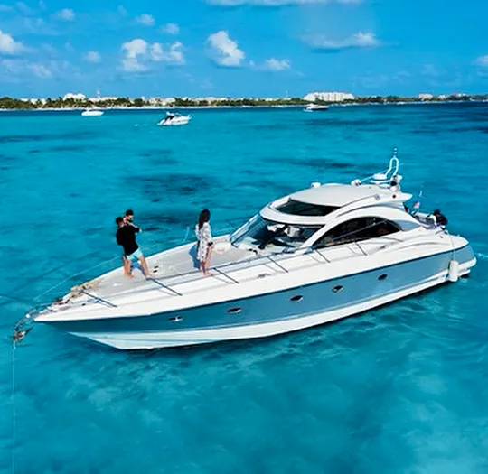 how much to rent a yacht in cancun