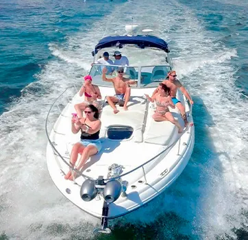 how much to rent a yacht in cancun